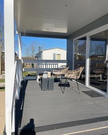 13 * Petten